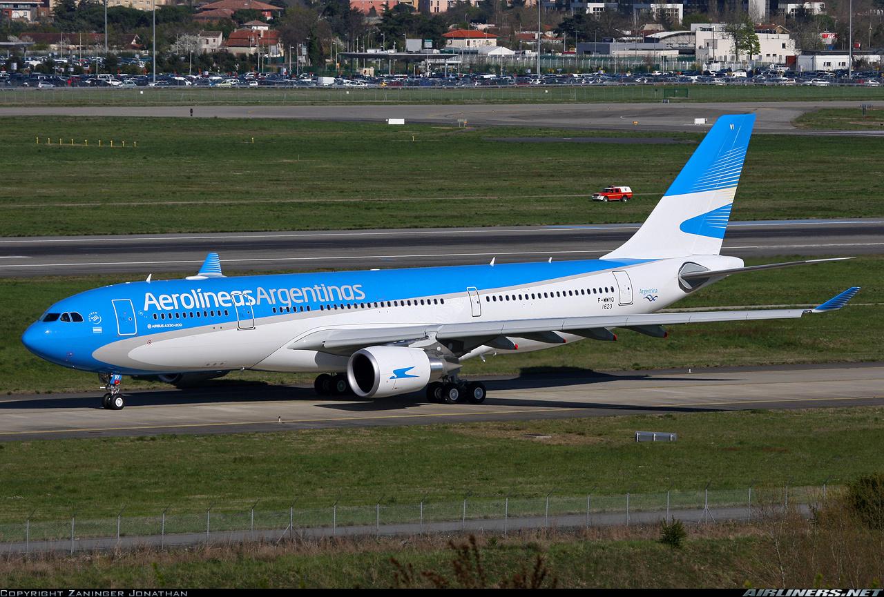 Aerolineas Argentinas A330 LV FVI 