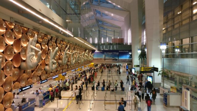 India planea reiniciar la aviación civil nacional de manera “calibrada” a partir del 25 de mayo.