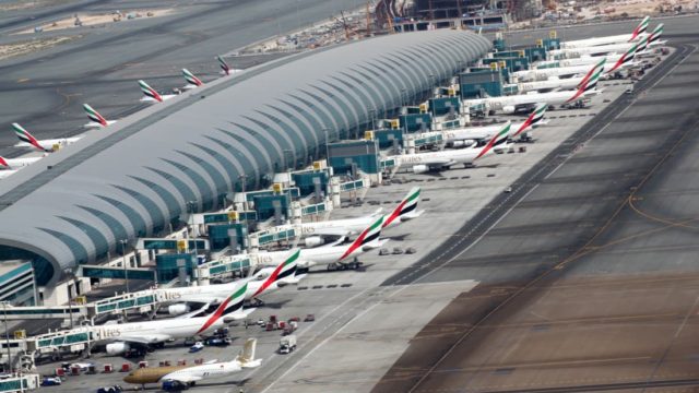 Emirates reabre operaciones a 29 ciudades y el transito en su centro de operaciones en Dubái.