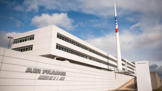 Air France obtiene rescate por parte del gobierno francés y estima recortar 7,000 empleos