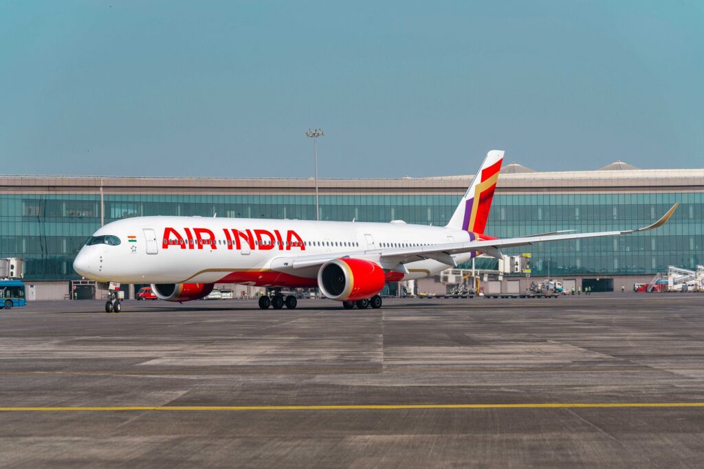 A350 de Air India sufre daños en motor durante rodaje en el aeropuerto de Delhi