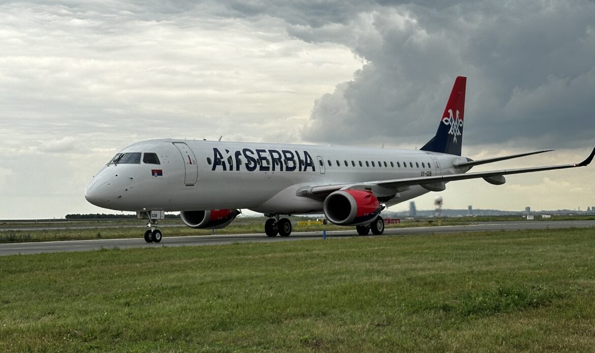 Air Serbia firma contrato para dar mantenimiento a sus aviones Embraer