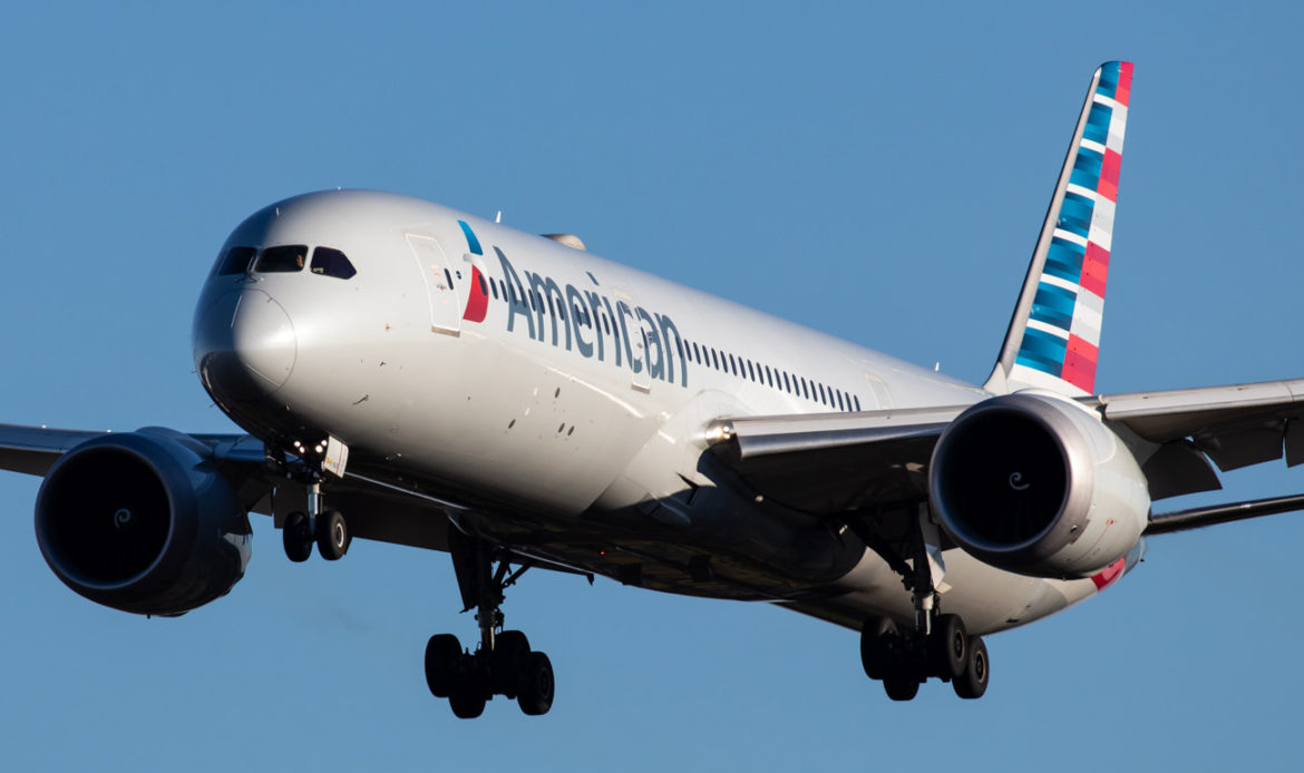 American Airlines rompe récord de vuelos en día de Acción de Gracias
