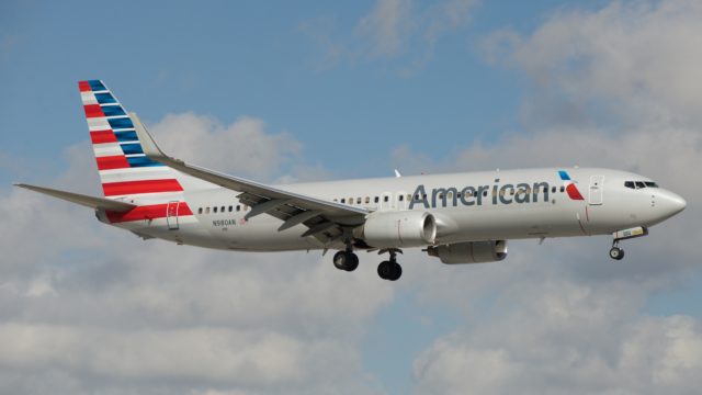 American Airlines celebra 75 años de servicio en México