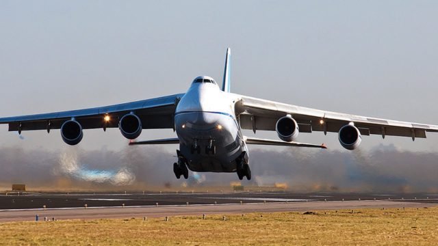 Autoridades ucranianas ordenan inspecciones en los motores del An-124