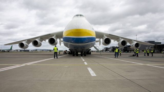 Regresa el Antonov An-225 Mriya a su base para revisión y mantenimiento en motores