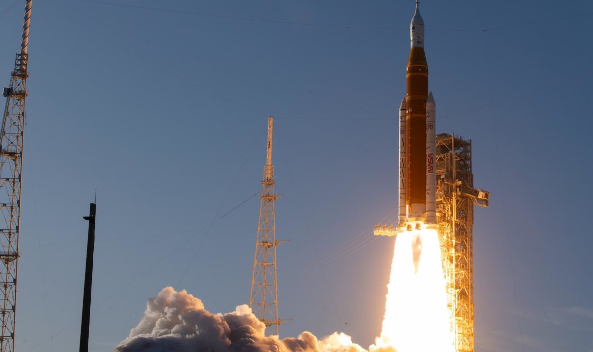 Artemis II establece nuevo récord de distancia en vuelo espacial tripulado