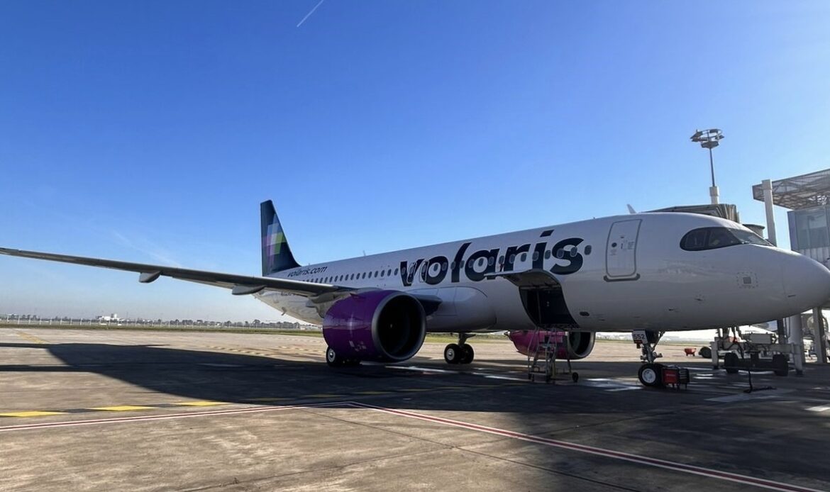 Volaris recibe su avión número 142