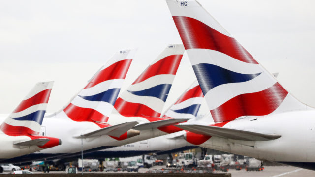 Reino Unido se une a las restricciones de pasajeros provenientes de China