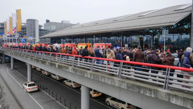 Evacuan aeropuerto de Hamburgo por toxina