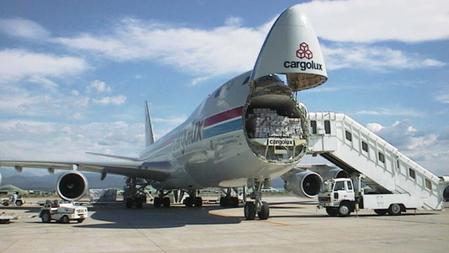 Transporte de carga aérea compensa disminución del tráfico de pasajeros de las aerolíneas: IATA