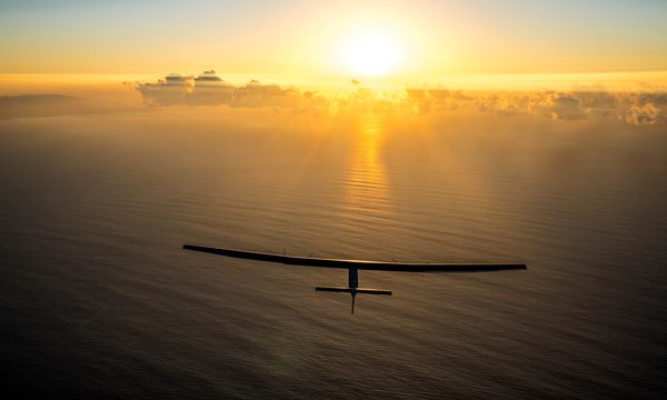 Solar Impulse 2 continua su vuelta alrededor del mundo