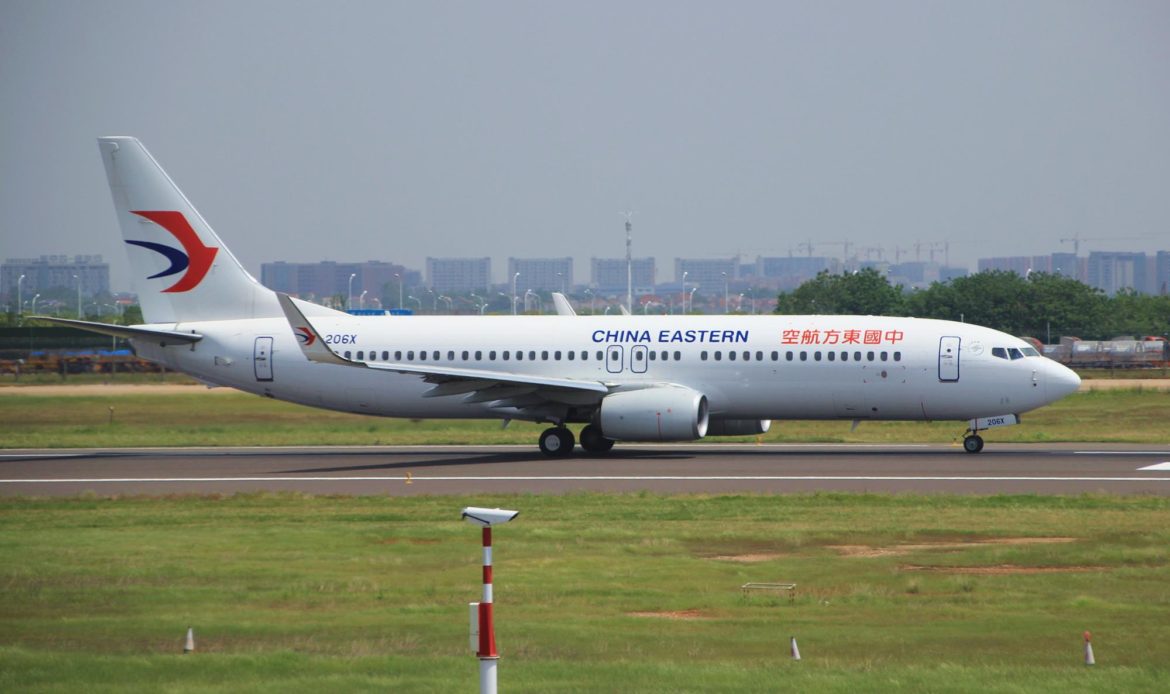 Reanuda China Eastern operaciones con equipos Boeing 737-800