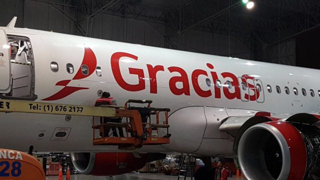 Avianca cambia nombre en uno de sus A320 en forma de agradecimiento