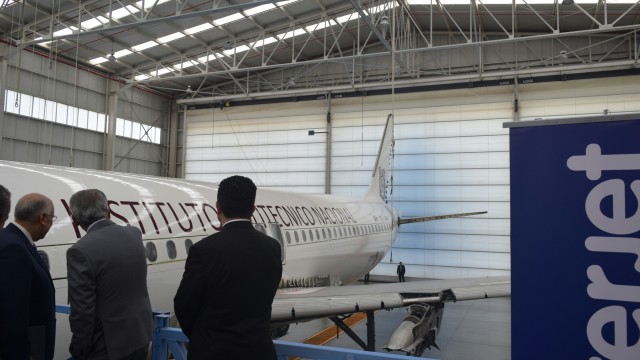 Interjet dona un A320 al IPN, para prácticas estudiantiles.