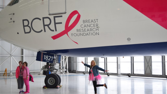 Galería: Delta celebra el 11avo vuelo anual de sobrevivientes “Breast Cancer One”