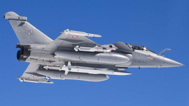 Alarma en París por boom sónico de un jet de combate Dassault Rafale