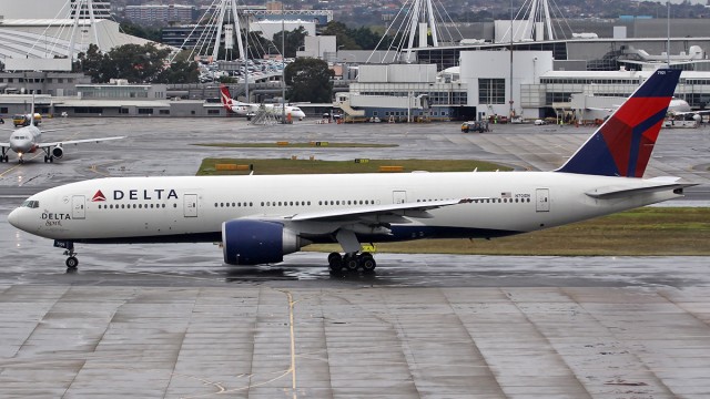 Competencia con compañías subsidiadas del Golfo obliga a Delta a cancelar vuelo entre Atlanta y Dubái.