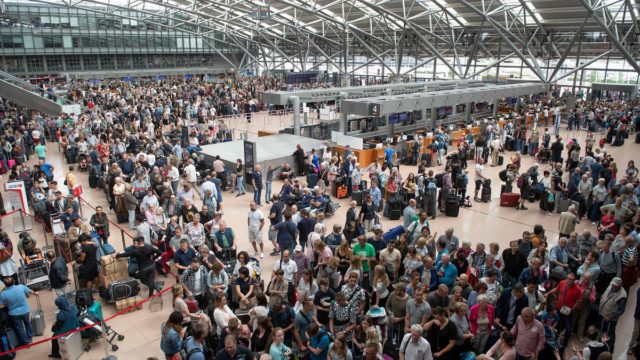 Aeropuerto de Hamburgo suspende operaciones hoy por falla eléctrica