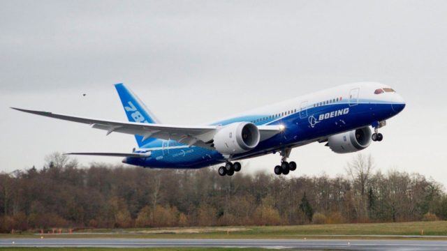 Boeing presenta problemas de pintura en algunas superficies del B787