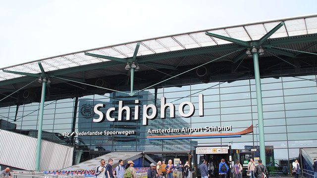 Evacuan Aeropuerto de Amsterdam Schiphol por amenaza de bomba