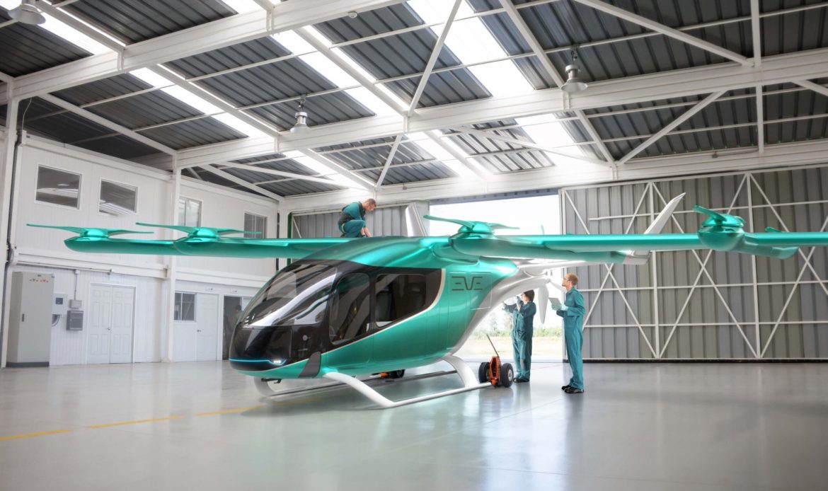 Eve Air y DHL Supply Chain realizarán estudio para desarrollar movilidad aérea urbana