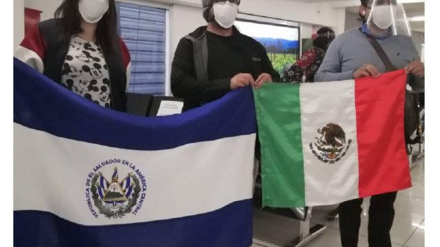 Interjet realiza vuelo de repatriación a San Salvador