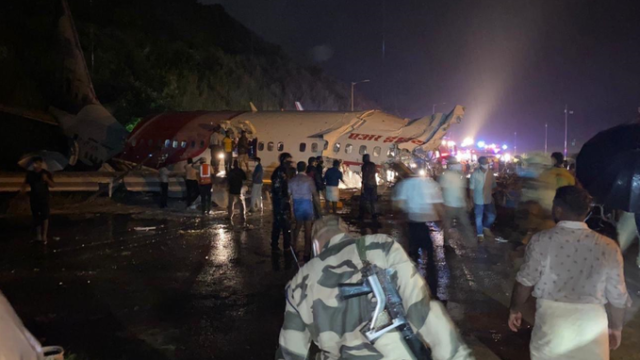 Sufre excursión de pista B737 de Air India Express