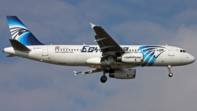 Incendio en cabina provocó caída de A320 de Egyptair: BEA