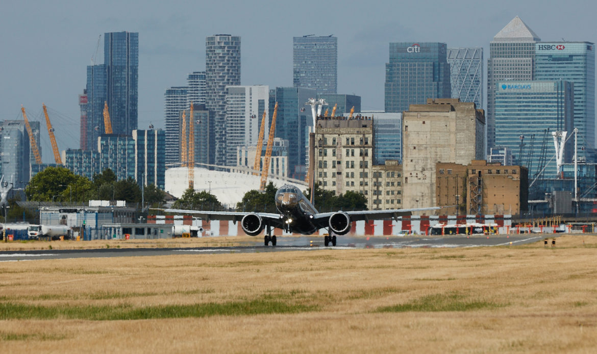 Embraer cierra 2025 con cartera de pedidos histórica por US$31.6 mil millones