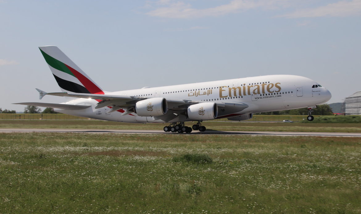 Nuevo A380 de Emirates realiza su primer vuelo comercial