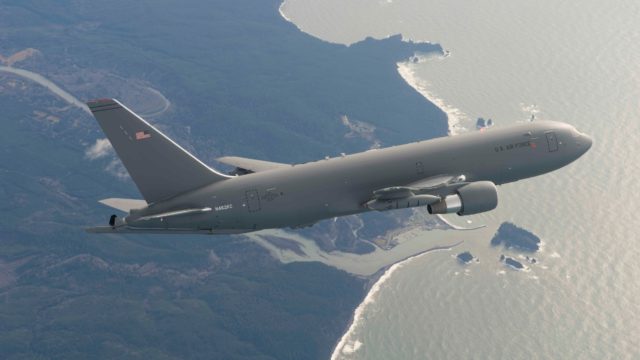 Boeing se adjudica contrato para construcción de 12 aviones KC-46
