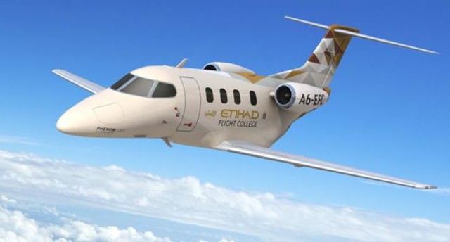 Embraer entrega primer Phenom 100E a Etihad Flight College