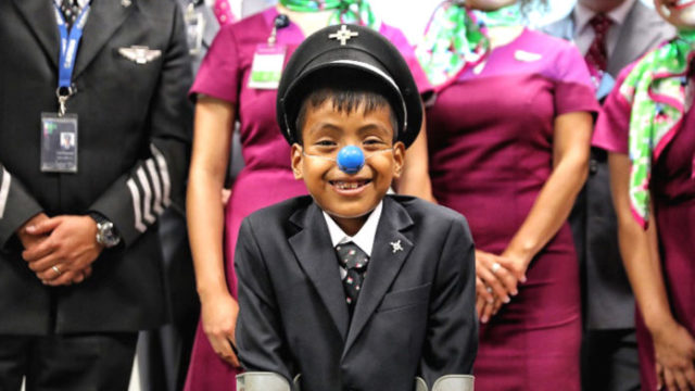 Volaris y Dr. Sonrisas cumplen el sueño de ser “Piloto por un Día”