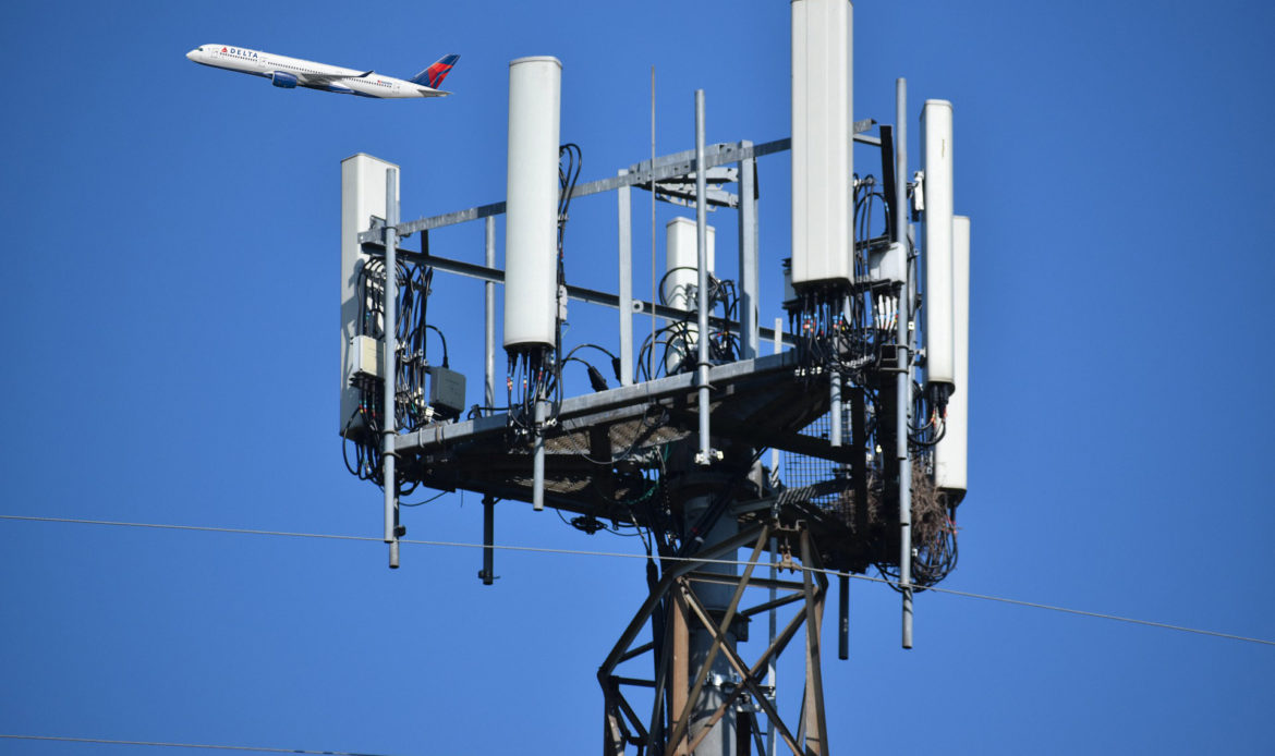 Crece lista de aerolínea que cancelan vuelos a Estados Unidos por despliegue de red 5G