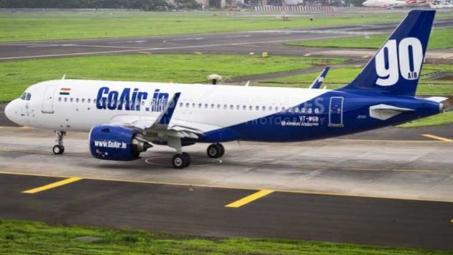 A320 de GoAir aterriza fuera de la pista en Bangalore, India