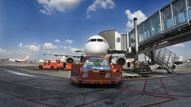 Iberia Airport Services atendió 7.4% más pasajeros en 2014