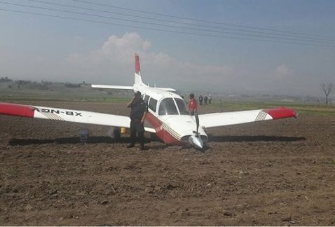 PA-28 aterriza de emergencia cerca de Nevado de Toluca