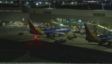 Boeing 737 de Southwest Airlines recibe impacto de bala