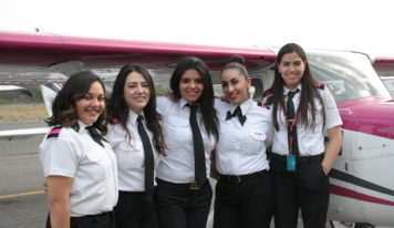 Día Internacional de la Mujer en la aviación
