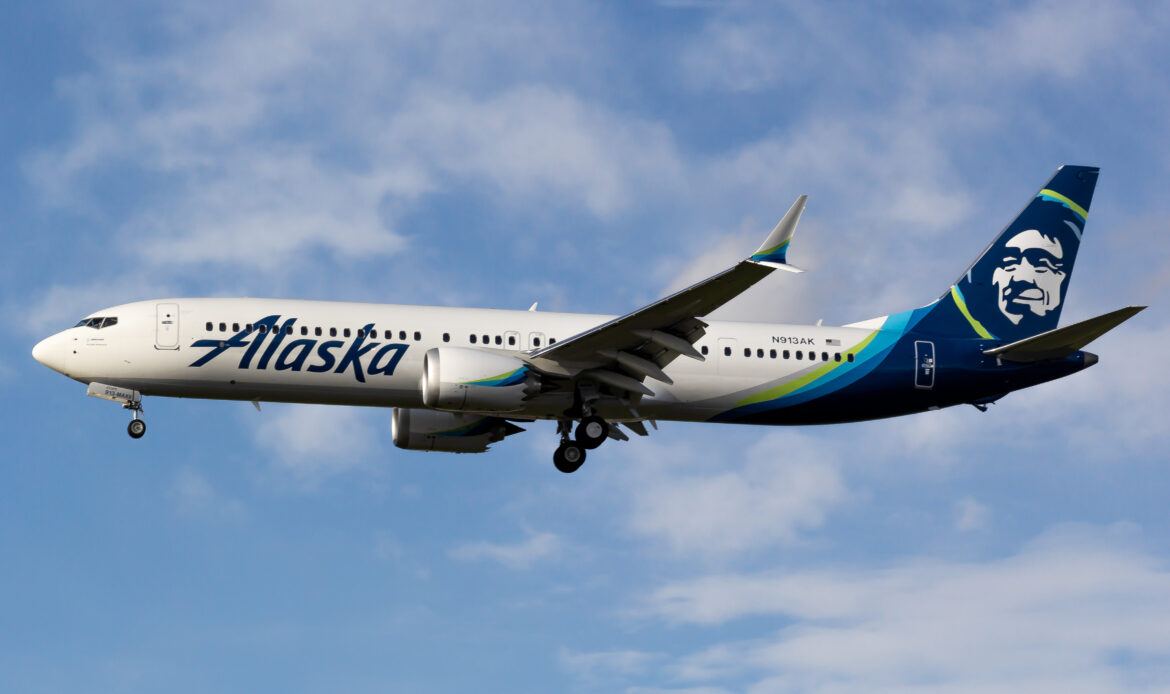 Alaska Airlines halla componentes sueltos en el resto de su flota de aviones Boeing 737 MAX 9