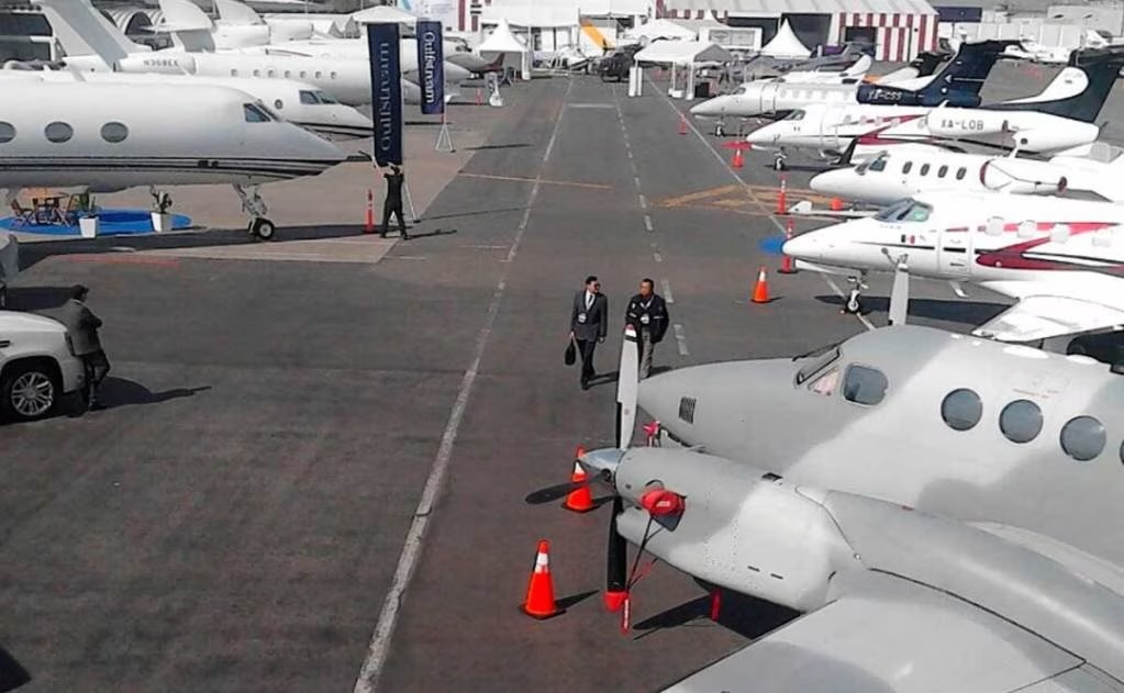 Gobierno buscará adquirir acciones del Aeropuerto de Toluca y que sea administrado por la Marina