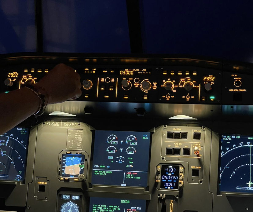 La importancia de los simuladores de vuelo en la preparación del piloto aviador