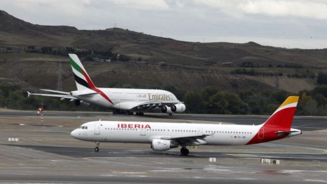 Pilotos españoles advierten sobre el daño de Emirates al crecimiento en El Prat
