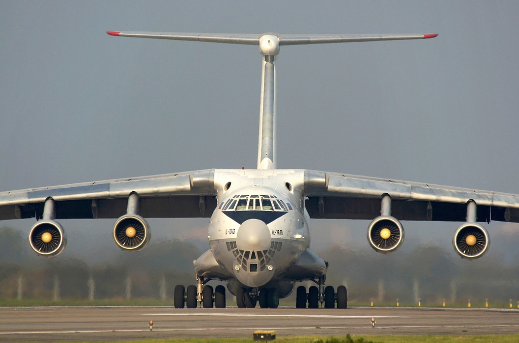 Ministerio de Relaciones Exteriores de Ucrania niega supuesto secuestro de un Ilyushin Il-76MD