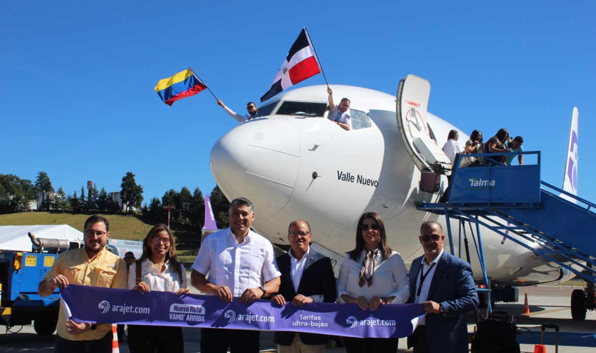 Arajet inaugura ruta Santiago-Medellín