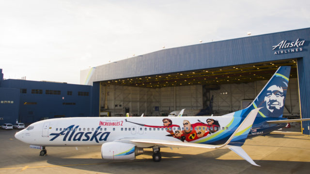 Alaska Airlines presenta avión con imagen de Los Increíbles 2