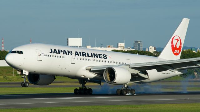 Japan Airlines retirará todos sus aviones Boeing 777 con motores Pratt & Whitney 4000
