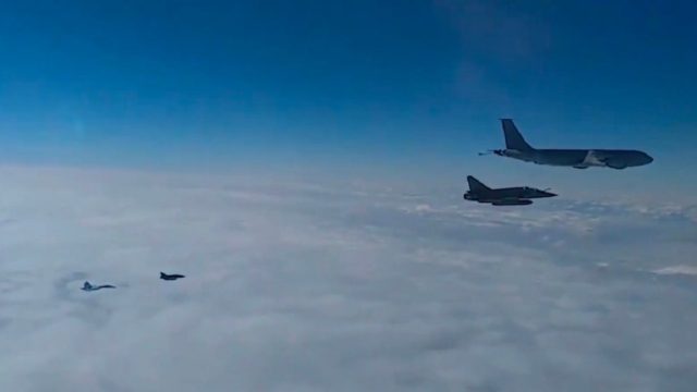Rusia intercepta aviones militares franceses cerca de Crimea