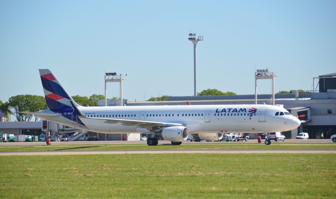 LATAM es reconocida como mejor aerolínea de Sudamérica